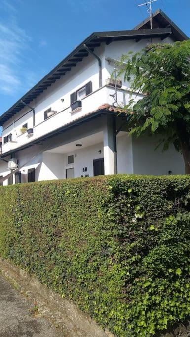 Holiday home with garden for 4 5 people Apartment in Bergamo