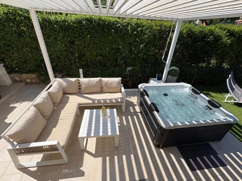 Hot Tub, Spa and wellness centre/facilities