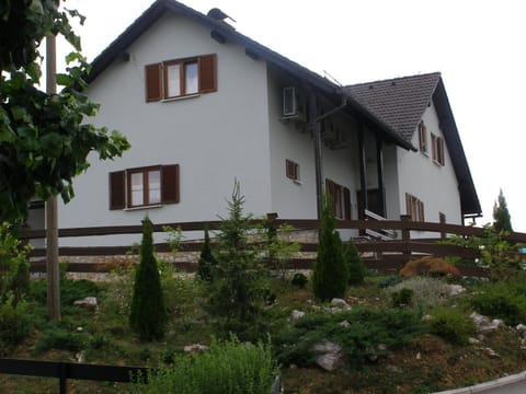 Facade/entrance, Facade/entrance