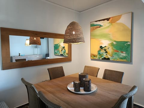 Decorative detail, Dining area