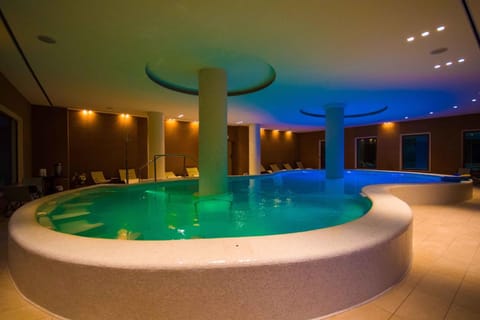 Spa and wellness centre/facilities, Swimming pool, Swimming pool