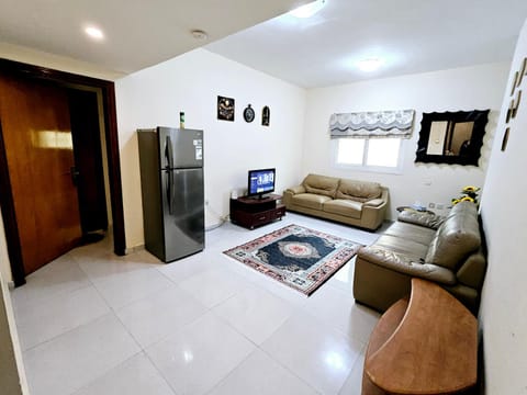 Spacious 2 Bed Room Apartment with 2 bathrooms Apartment in Al Sharjah