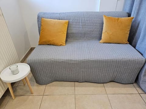 logement entier indépendant dans maison Apartment in Saint-Cloud