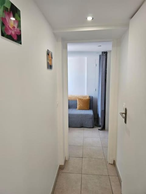 logement entier indépendant dans maison Apartment in Saint-Cloud