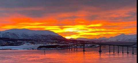 Vakker og romslig leilighet på Kvaløysletta Apartment in Tromso