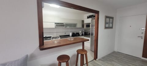 Kitchen or kitchenette, Dining area, oven, stove