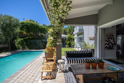 Garden, Balcony/Terrace, Pool view, Swimming pool, sunbed