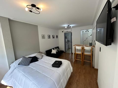Bed, Living room