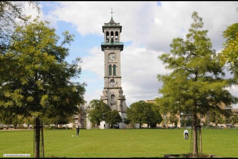 Nearby landmark, Day, Natural landscape, Landmark view