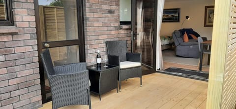 Patio, Seating area