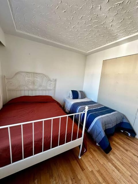 Charming East Van Home Near DT and Commercial St House in Vancouver