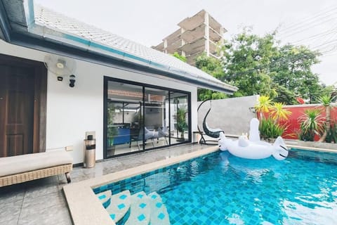 Patio, Day, Pool view, Swimming pool, sunbed