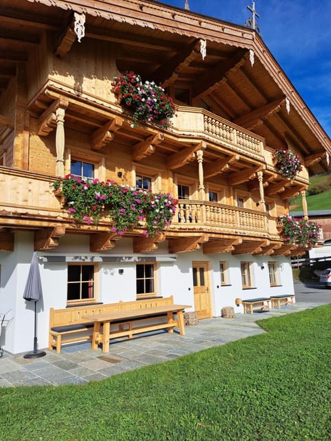 Property building, Balcony/Terrace