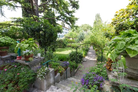 B&B Corte delle Muse Bed and Breakfast in Lake Garda