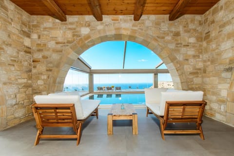 Seating area, Pool view, Sea view