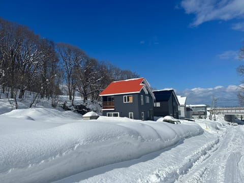 Property building, Day, Natural landscape