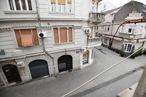 City view, Landmark view, Street view