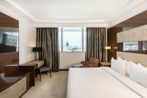 Bed, TV and multimedia, Bedroom