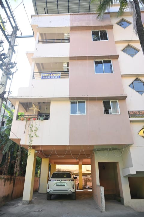 Property building, Parking