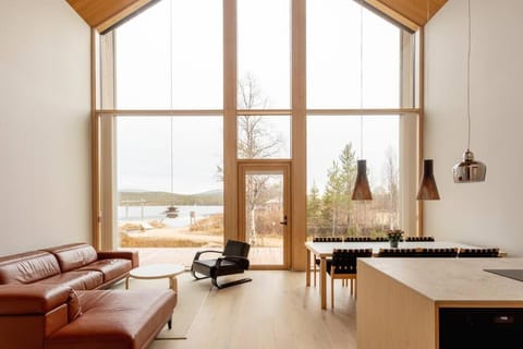 Stay North - Joiku - Winter Pines House in Norrbotten County, Sweden