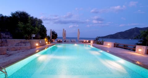 Facade/entrance, Night, Area and facilities, Swimming pool, Swimming pool, Drinks