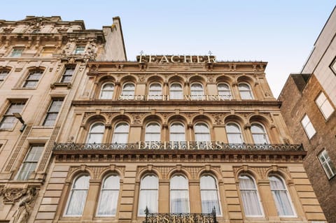 Property building, Facade/entrance