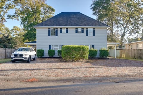 1 Mi to Pier Screened Patio at Murrells Inlet Apt Apartment in Garden City
