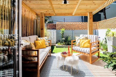 Patio, Garden view