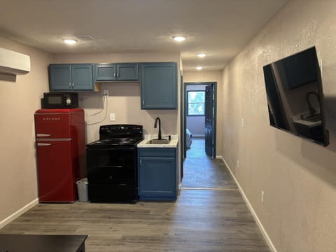 Kitchen or kitchenette, oven, stove