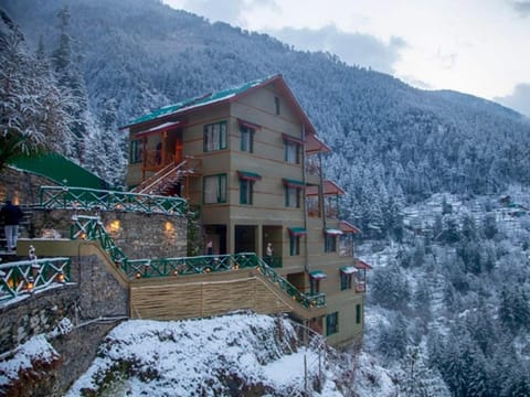 Property building, Natural landscape, Winter