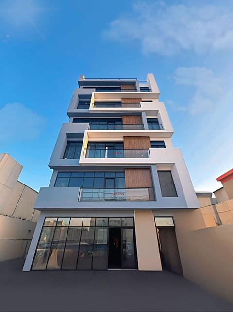 Property building, Day
