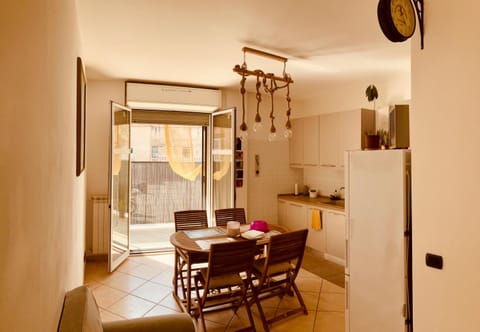 Kitchen or kitchenette, Living room, Dining area, air conditioner