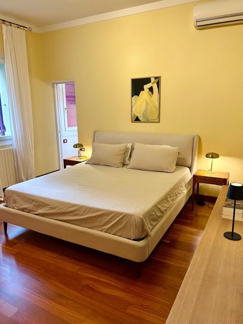 Asolo Villa Huge Garden & Walk to Town Apartment in Asolo