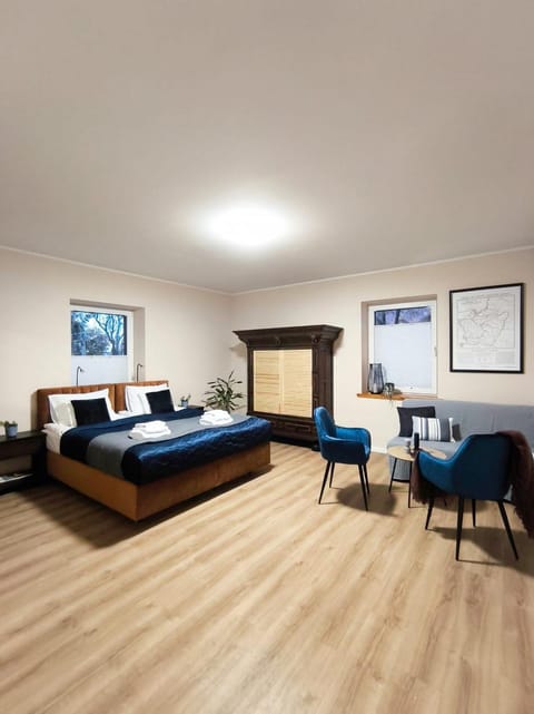 Living room, Bedroom