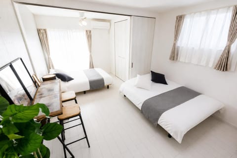 Bed, Living room, Bedroom