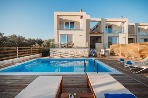 Patio, Swimming pool