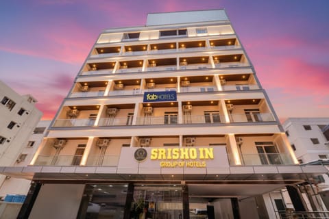Property building, Facade/entrance