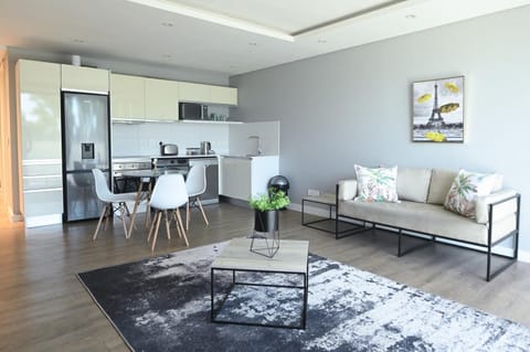 Kitchen or kitchenette, Living room, Dining area