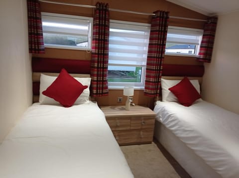 Muirfield cosy retreat House in England