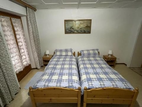 pensione Vais Bed and Breakfast in Airolo