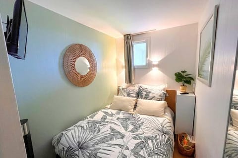 Les Restanques Roses 1178 vue mer Apartment in Grimaud