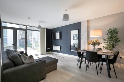 Living room, Seating area, Dining area