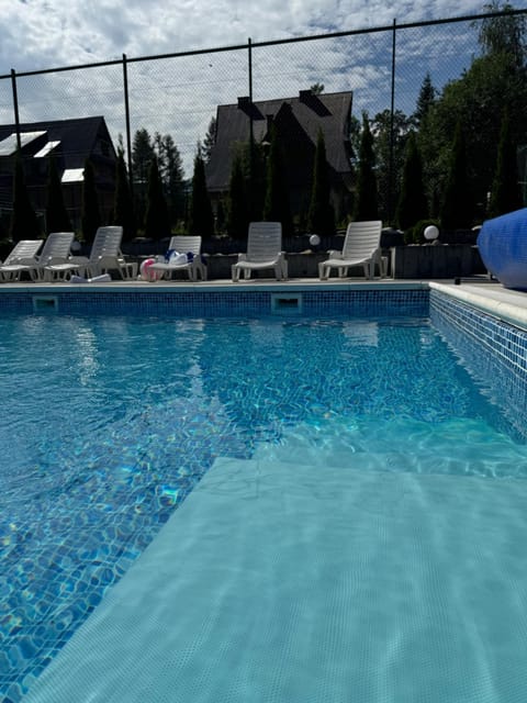 Day, Pool view, Swimming pool, sunbed