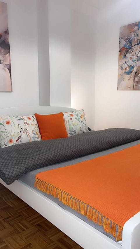 NEW BELGRADE Lovely three bedroom apartment Apartment in Belgrade