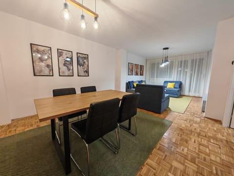NEW BELGRADE Lovely three bedroom apartment Apartment in Belgrade