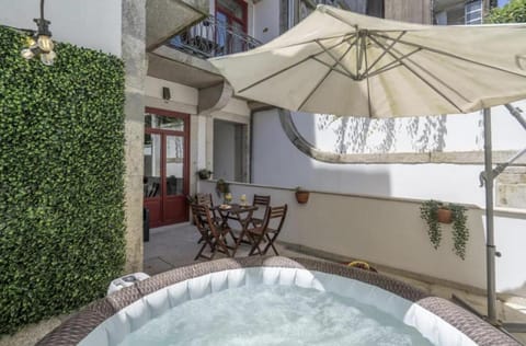 Hot Tub, Hot Tub, Balcony/Terrace