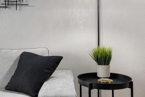 Hines Haven - Unit 2 - Perfect BNB for YOU House in Peoria