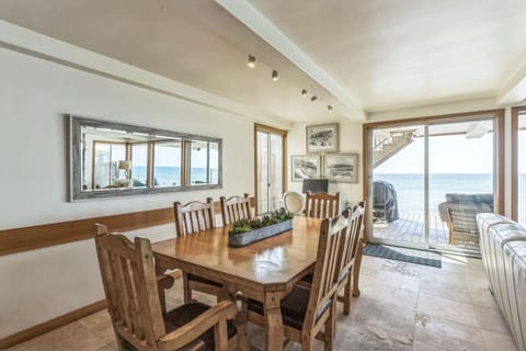 Ocean View beach house House in Capistrano Beach