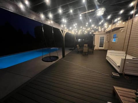 Beautiful home with Pool - great for kids House in Cedar Bluff