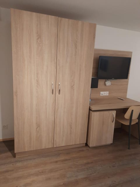 TV and multimedia, wardrobe